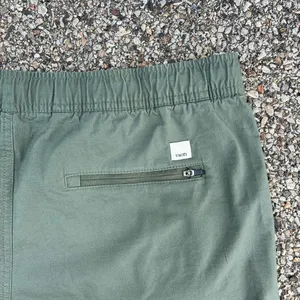 Vuori Women's Green Shorts thumbnail 4