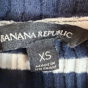 Banana Republic Women's XS Navy Blue White Striped Ribbed Mock Neck Top Stretch thumbnail 4