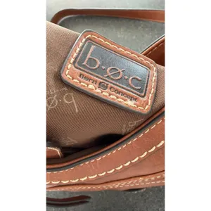 B.C.B.G. Brown Leather Crossbody ShB.C.B.G. Brown Leather Crossbody Shoulder Bag thumbnail 4