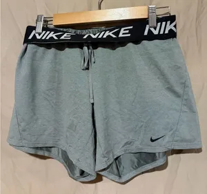 Nike shorts thumbnail 1