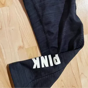 Victoria’s Secret PINK Ultimate Black and Blue Leggings Women’s Small thumbnail 4