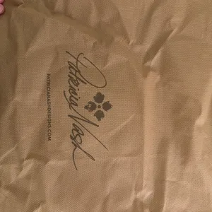Patricia Nash Italian Leather Purse thumbnail 4