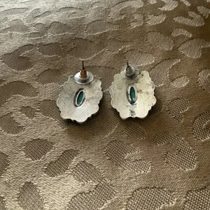 Turquoise Floral Stud Earrings Blue thumbnail 2