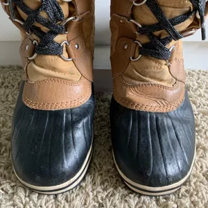 Tofino II faux fur lined women’s size 6 waterproof winter snow boots thumbnail 4