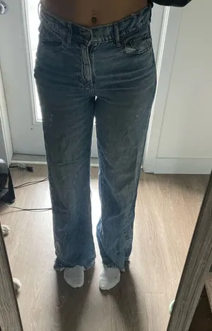 American Eagle wide leg high rise jeans thumbnail 1