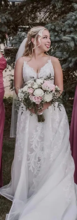 Formal/Wedding dress White Size 0 thumbnail 1
