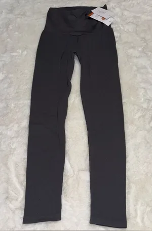 NEW isabel maternity by ingrid & isabel Leggings thumbnail 1