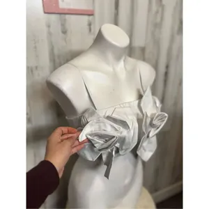 White floral crop top size large White thumbnail 4