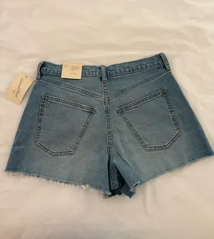 Universal Threads Shorts thumbnail 3