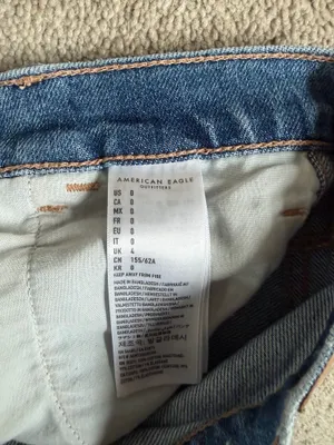 American Eagle Highest Rise ’90s Boyfriend Denim Shorts – Size 0 thumbnail 6