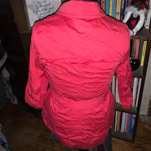 Gap light red belted lightweight M business casual trench coat thumbnail 2