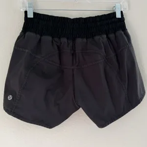 Lululemon Run Track Attack Running Shorts Black Athletic Women's Size 6 thumbnail 3