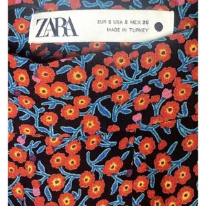 ZARA High Waisted Floral Flowy 2 Slits Preppy Midi Skirt Side Zip Up S Red Black thumbnail 7