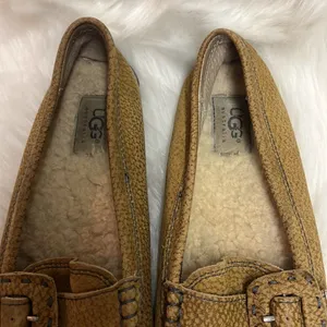 Ugg Australia Beige Fur‎ Lined Logo Buckle Loafer Size 7 A1 thumbnail 9