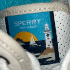 Sperry white sneaker size 6.5 thumbnail 4