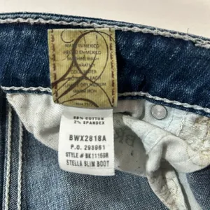 BKE Denim Women’s 29x31 Distressed Bootcut Jeans thumbnail 4