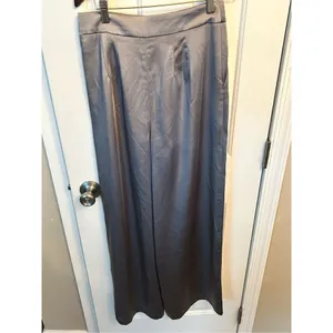 Express silky dress pants high waist wide leg size 6S thumbnail 5