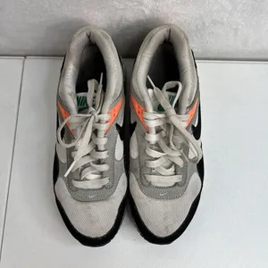 Nike 8.5 Nike Air Sneakers Max Correlate Throwback Style Running Shoe 511417-136 thumbnail 6