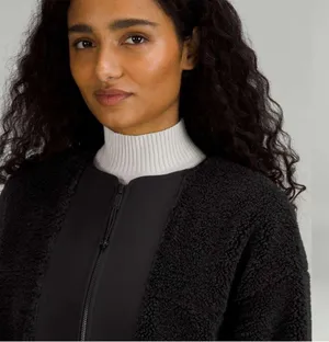 Lululemon 14 Collarless Textured Fleece Full Zip in Black thumbnail 2