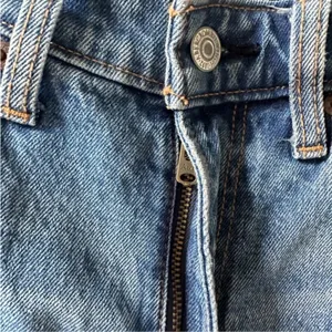 Abercrombie & Fitch Mom High Rise Jeans Denim Medium Wash Distressed Curve 25/0R thumbnail 8