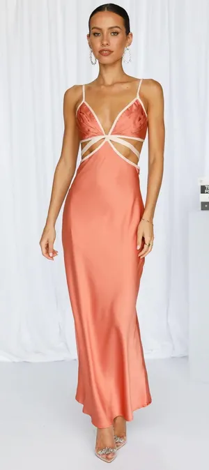 Dress thumbnail 1