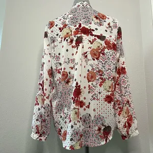 Abercrombie & Fitch Women's White Floral Pleated Front Button Up Blouse Size M thumbnail 5