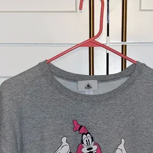 Disney Vintage 07 Disneyland Gray Crewneck Sweatshirt Mickey Mouse Donald Duck Goofy thumbnail 5