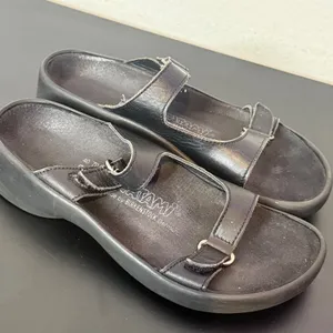 Tatami Birkenstock Platform Sandals Womens 9 Black Leather Double Strap Slides thumbnail 5