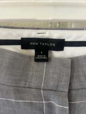 Ann Taylor Gray Windowpane Cropped Dress Pants thumbnail 2
