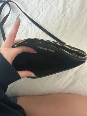 Michael Kors Black purse thumbnail 3