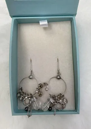 Adrian Buckley NIB England Jewellery Silver Multi-Charm Dangle Earrings thumbnail 4