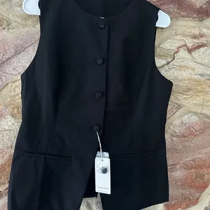Commense Commuter Suit Sleeveless Vest With Shorts Set size XL thumbnail 5