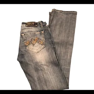 Miss Me Boot Stretch Western Rodeo Jean Med Wash Whisker Detail 27X33 JE1059B2L thumbnail 4