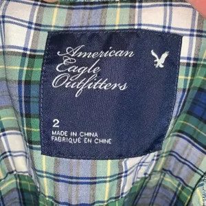 American Eagle green braid ombré faded 2 button down shirt thumbnail 4