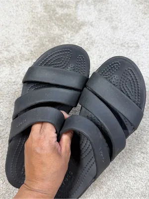 Crocs Women’s Gateway Strappy Sandals Lightweight Platform Sole in Black 7 thumbnail 6