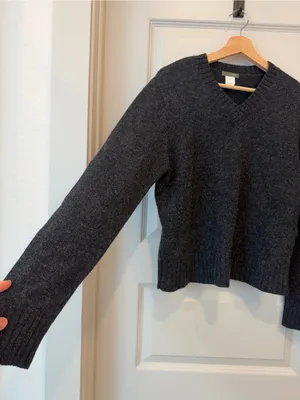 100% Lambswool Grey Black V Neck Sweater thumbnail 2