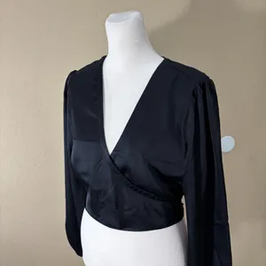 Abercrombie Fitch Top Women Surplice Faux Wrap VNeck Ballerina Satin Sz M Sexy thumbnail 4