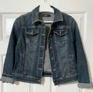 Earl Jean Medium Wash Blue Denim Jean Jacket Size XS thumbnail 1