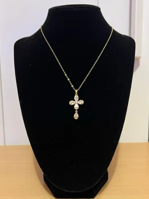 Beautiful necklace Gold thumbnail 1