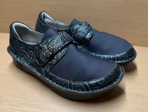 Alegria Dena Denim‎ Swirl Comfort Clogs Shoes 36 Women Navy Blue Slip On thumbnail 1