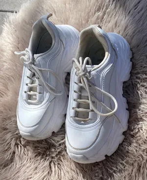 Amazon Chunky Platform Sneakers thumbnail 1