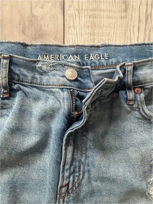 American Eagle High Waisted Cotton Light Wash Relax Fit Cuff Denim Short size 10 thumbnail 6