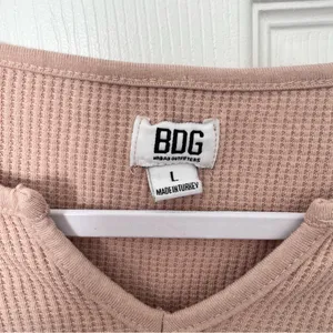 BDG Beige Long Sleeve Free Ridin Motorcycle Graphic Waffles Top LARGE thumbnail 3