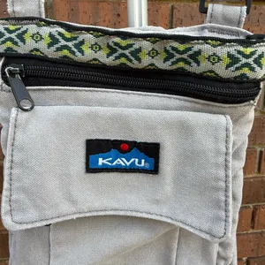 Kavu Keeper Crossbody Bag Purse Canvas Gray Southwestern Aztec Yellow Lined EUC thumbnail 3
