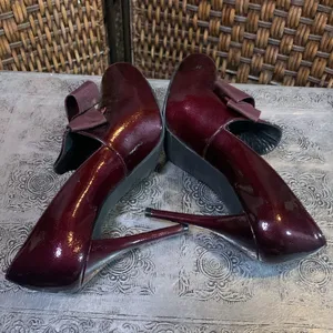 Stuart Weitzman Burgundy Peep-Toe Heels Size 6M thumbnail 4