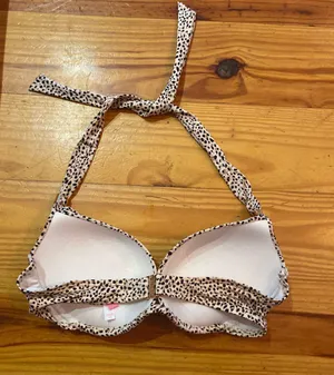 Victoria's Secret Bathing Suit Top 36D thumbnail 4