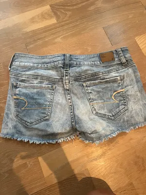 American Eagle Outfitters jean shorts thumbnail 3