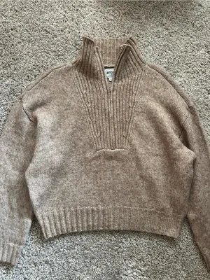 American Eagle Outfitters Cropped Half-Zip Ribbed Mock Neck Sweater - Taupe thumbnail 2
