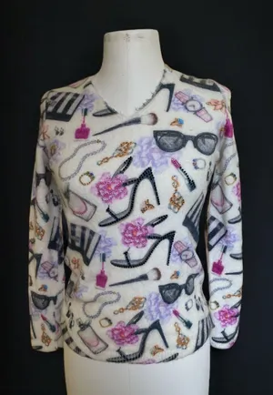 Tricotto V-Neck Sweater Lipstick Pearls Heels AOP Women's size Small Feminine thumbnail 1