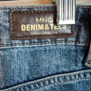 MNG‎ Mango Angie Boyfriend Distressed Denim Jeans thumbnail 12